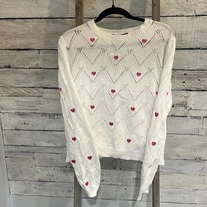 Adorable heart sweater 💕